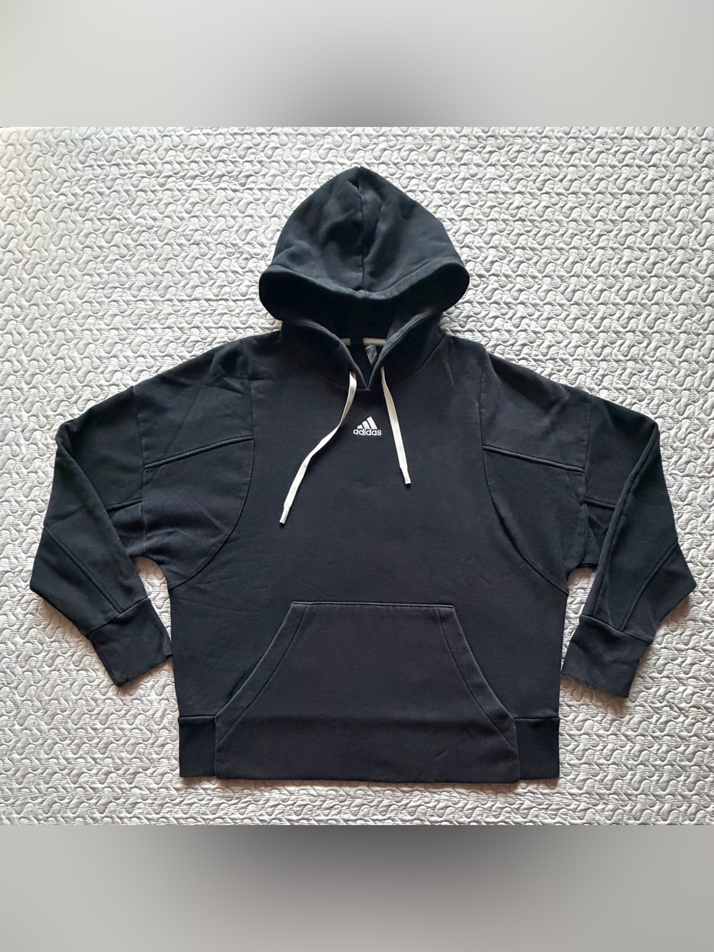 Adidas Men’s Black Pullover Hoodie Size Large Logo Athletic Training Sweatshirt